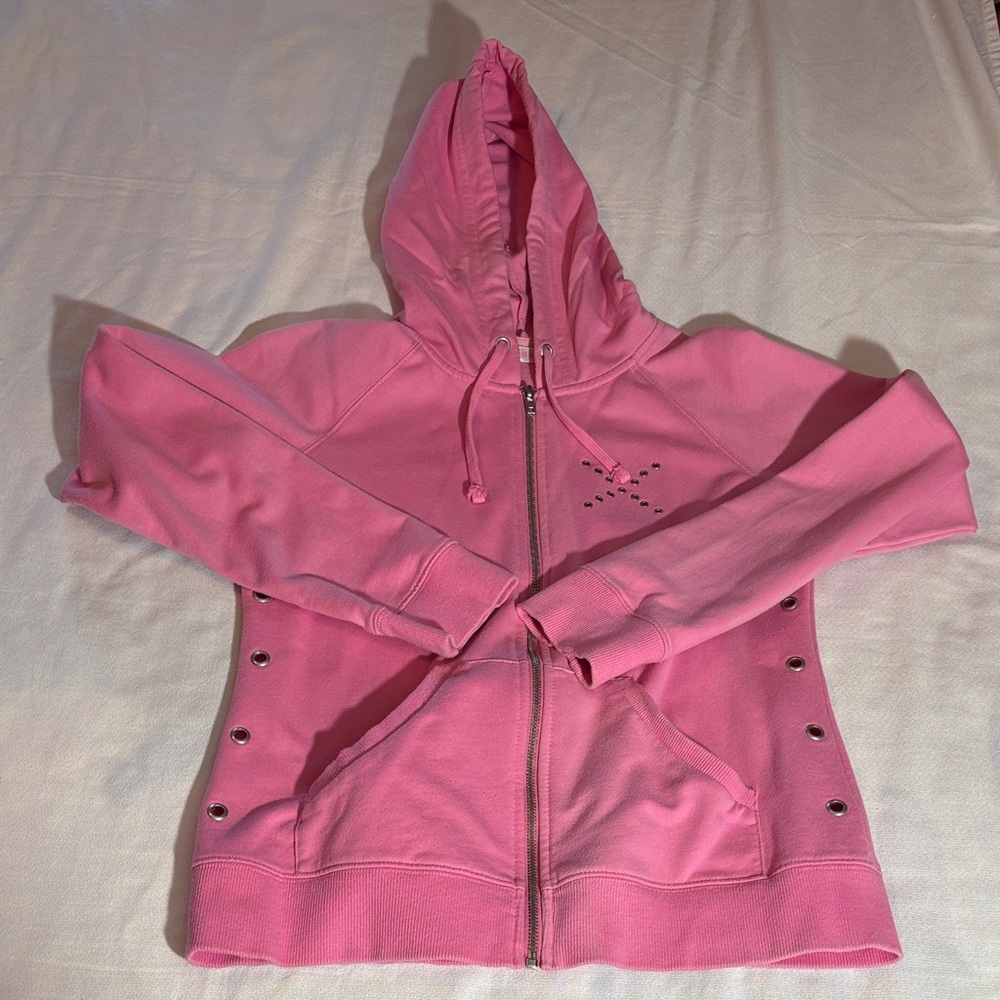 Wrangler 20X Pink Hoodie with Grommet Design